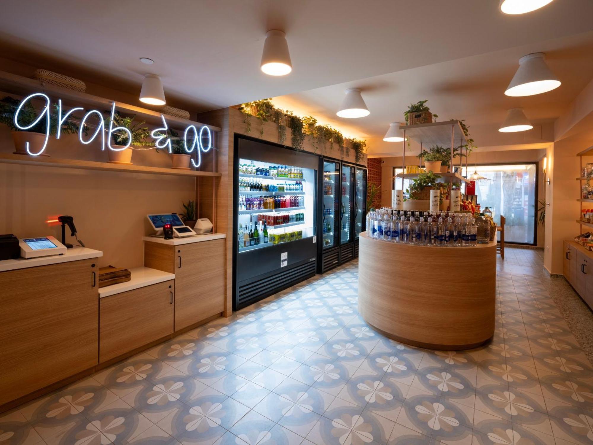 Hibird- Apartment And Suites Hotel San Juan Buitenkant foto